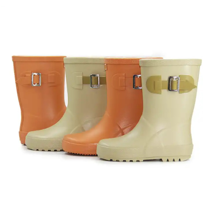 Wellington Style Waterproof Rain Boots Cutsom Color Half Tube Rubber