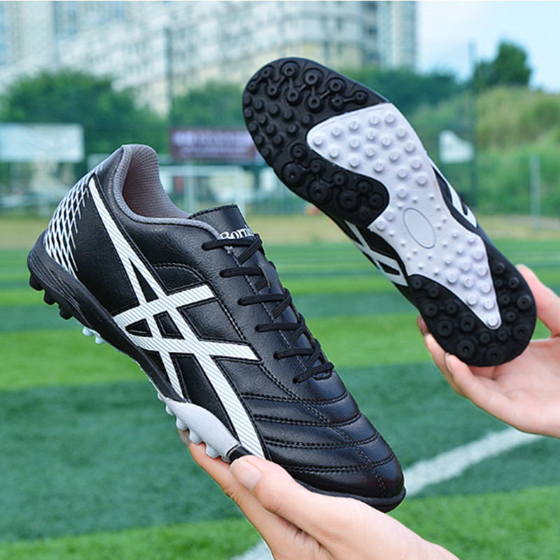 Training Professional Best Leather All Ages Soccer Football Cleats Fustal Shoes